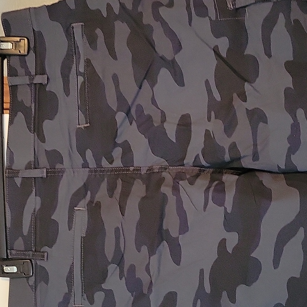🆕️ Lee Men's Camo Cargo Shorts - Blue & Black Size 34 - Picture 4 of 7